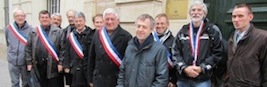 les maires entendent faire rétablir le droit des communes de s'associer ou de se dissocier.